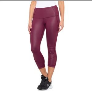 NWT $78 REFLEX Women XS High Waisted Sheen Cherry Jubilee Mesh Capris Leggings